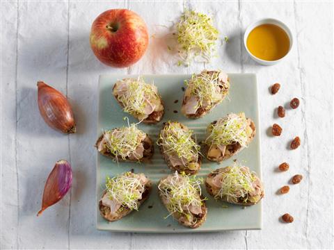 Tartine à la compotée de pomme et foie de morue 